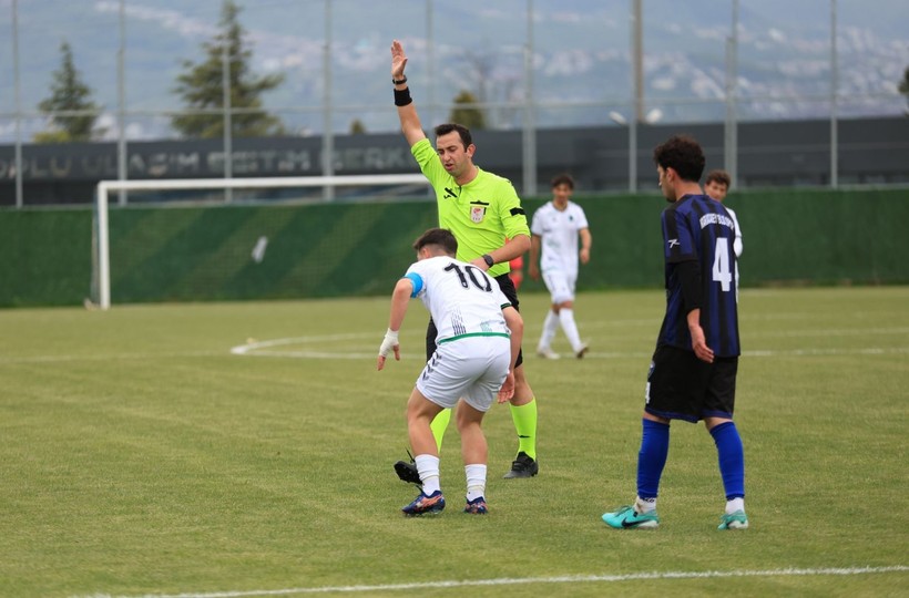 Kocaelispor - Karacabey Belediyespor U-19 maçının fotoğrafları - Resim: 48