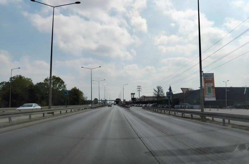 Kocaeli'de vatandaş şikayetçi! Çizgilerin yenilenmesi gerekiyor - Resim : 1