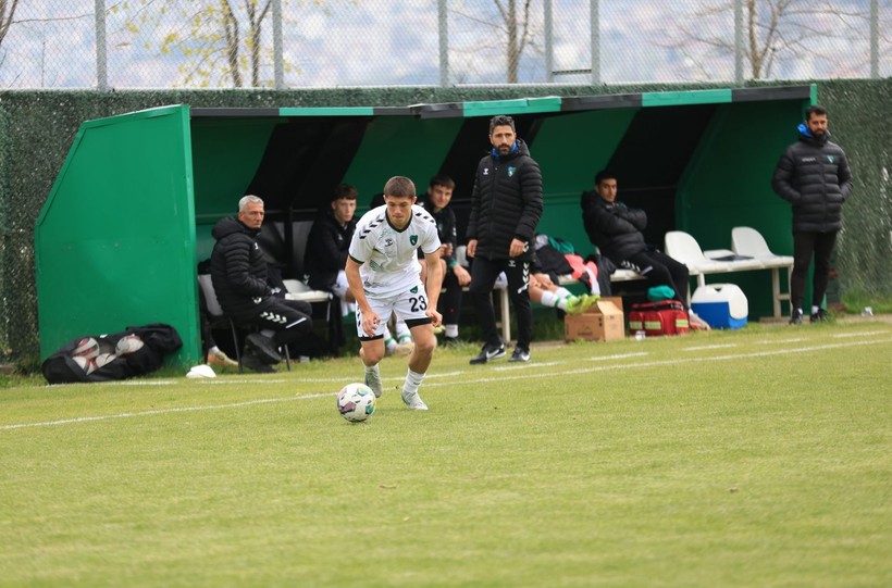 Kocaelispor - Karacabey Belediyespor U-19 maçının fotoğrafları - Resim: 72