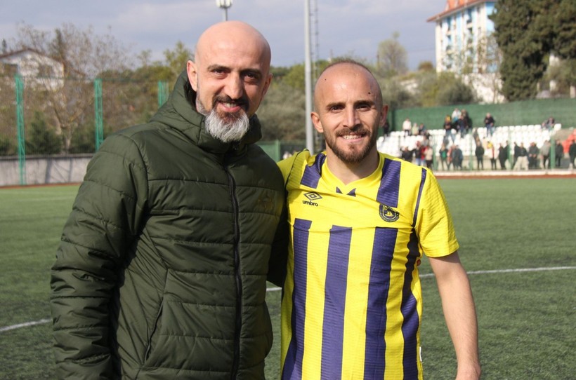 Karamürselspor - Çayırovaspor maçının fotoğrafları - Resim: 90