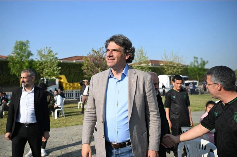 Mustafa Kocaman, Kocaelispor’un maçını Kartepelilerle izledi - Resim: 3