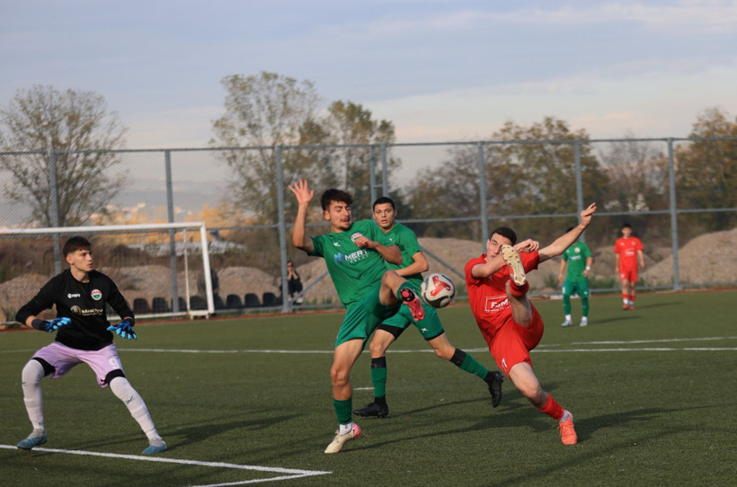 Kullarspor, Maltepespor U-19 maçı 2-2 sona erdi! - Resim: 8