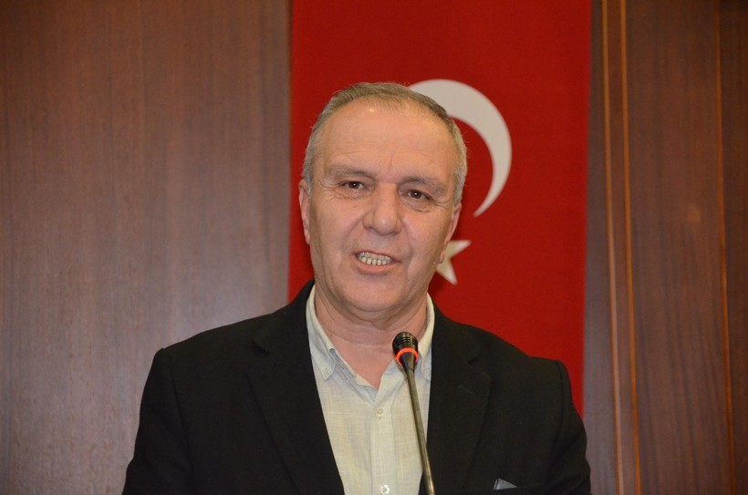 AK Partili isim Hürriyet'i övdü! “Ben de aynı yaşta siyasete başladım onun kadar iyi değilim" - Resim : 1