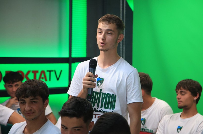 Kocaelispor U-19 Nokta TV stüdyolarında - Foto Galeri- - Resim: 48