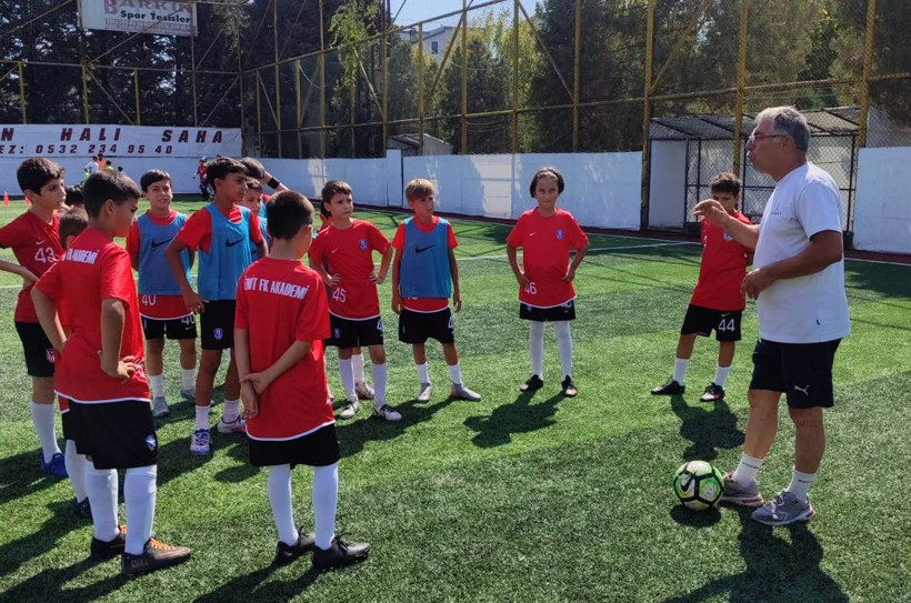 İzmit Futbol Kulübü’nde yeni dönem! - Resim : 3