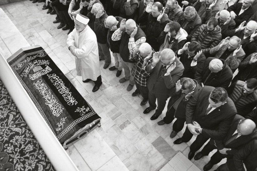 Ünlü oyuncuyu kahreden haber! En yakınını kaybetti - Resim: 1