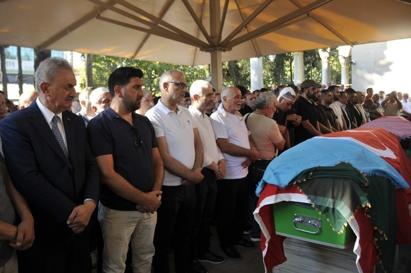 Tayin kazası kurbanı 3 kişiye acı veda - Resim : 1