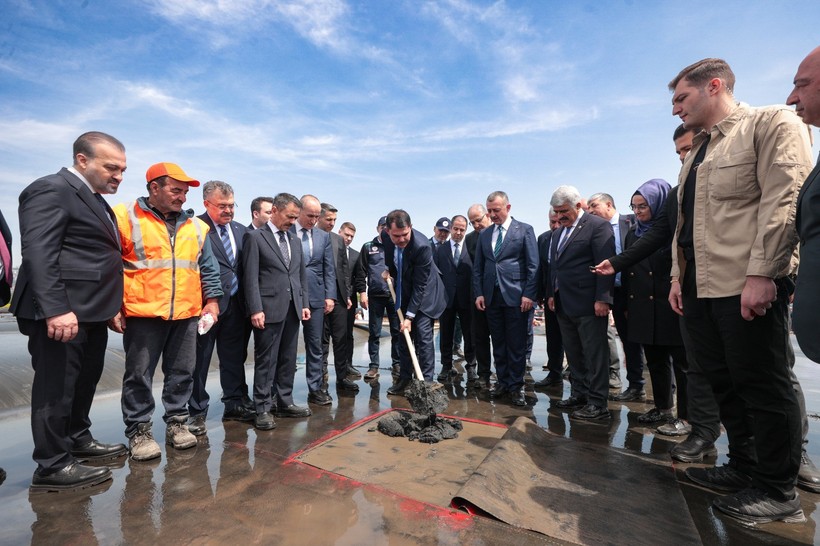 Bakan Murat Kurum; “1,1 milyon metreküp dip çamurunu bertaraf ettik" - Resim : 1