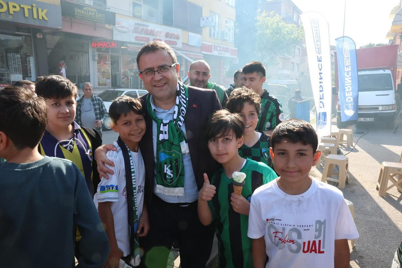 Derince'de Kocaelispor'un şampiyonluk coşkusu - Resim: 1