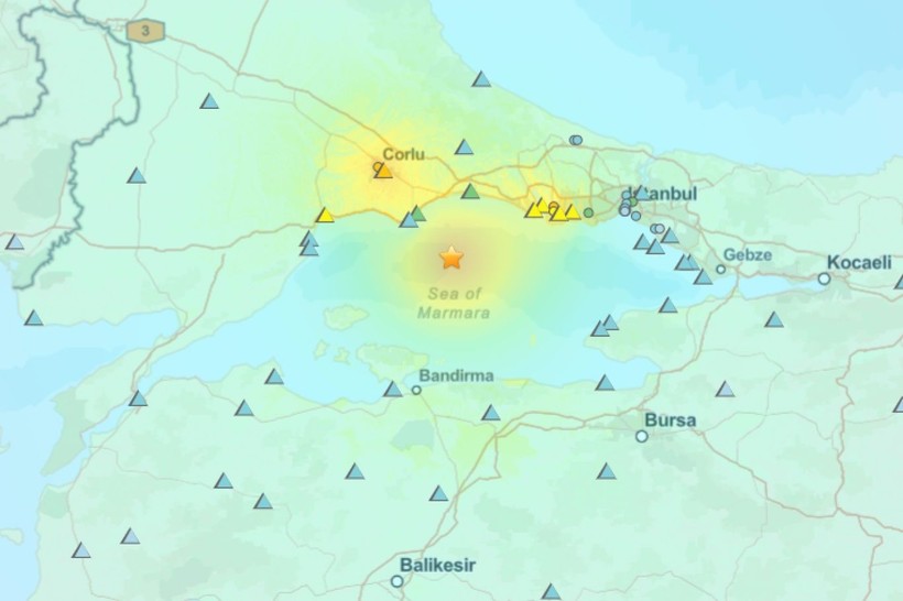 Peş peşe artçı depremler olmaya devam ediyor - Resim: 3