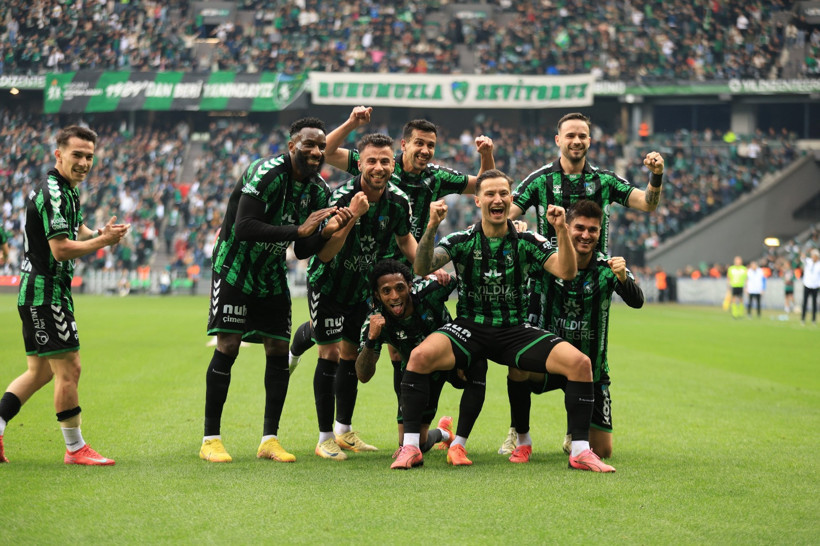 İlk yarıda kral Oğulcan şov! - Resim : 1