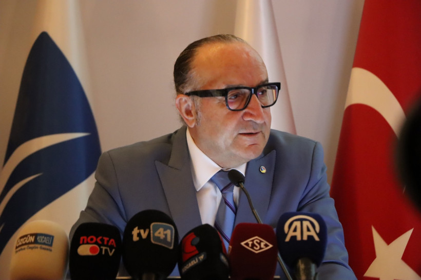 Ayhan Zeytinoğlu: ABD’nin İsrail’i desteklemesi barış için engel - Resim : 1