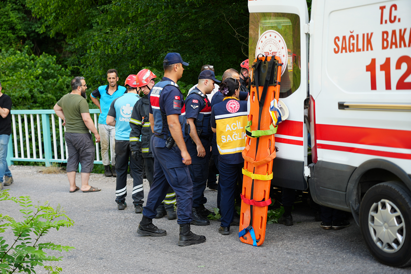 Yuvacık'ta facia! Çocuklarını kurtarmak isteyen anneden acı haber! - Resim : 2