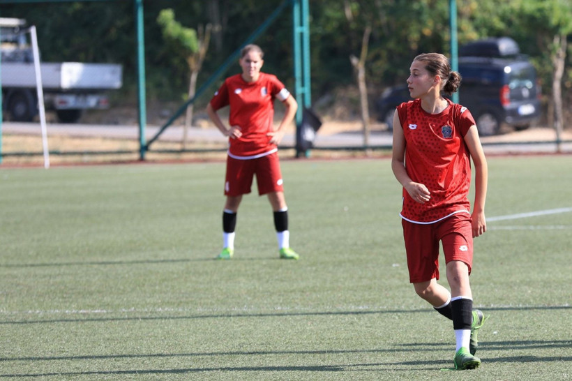 Kocaeli Kadın Futbol Kulübü – Arapçeşme maçı fotoğraf galerisi - Resim: 38