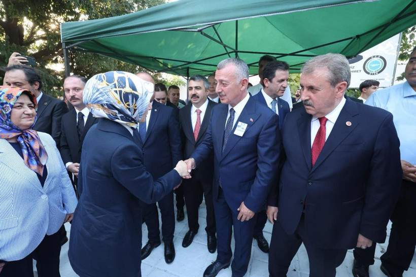 Dr. Sadık Ahmet, mezarı başında anıldı... Büyükakın: Bir dava adamıydı! - Resim : 1