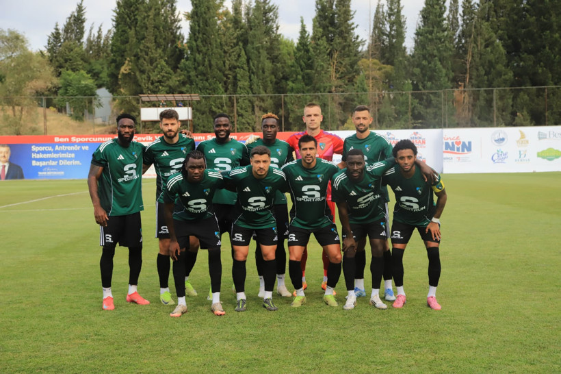 Kocaelispor- Casablanca 2-0 - Resim : 2