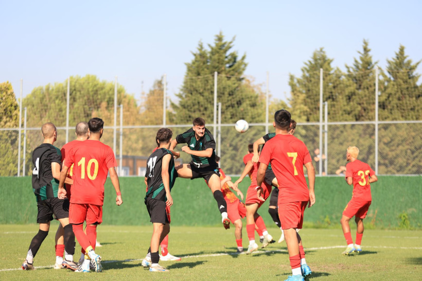 Kocaelispor-Kayserispor PAF maçında ilginç olay - Resim : 1