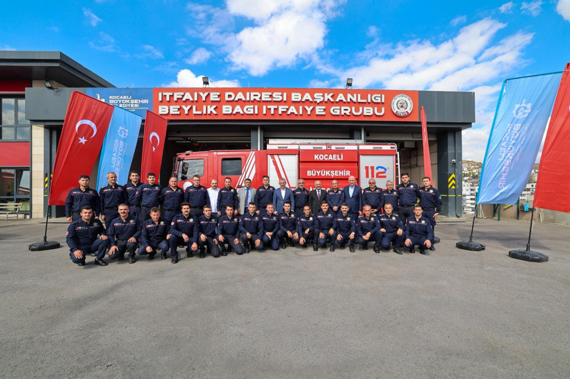 Tahir Büyükakın: İtfaiye erlerimiz Türkiye’nin kahramanları - Resim : 1
