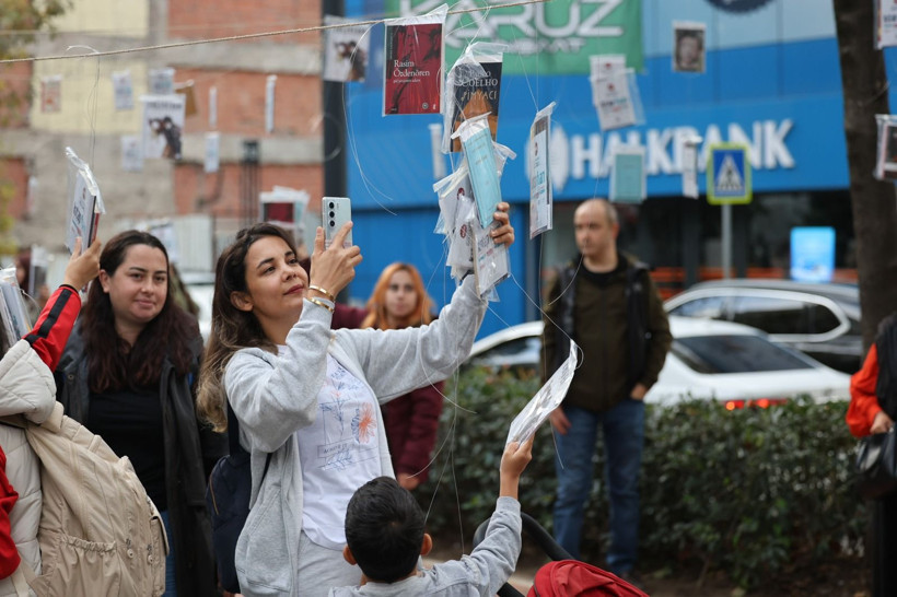 5 bin kitap toplandı; Kocaeli’de ağaçlar yeniden kitap açtı! - Resim: 11