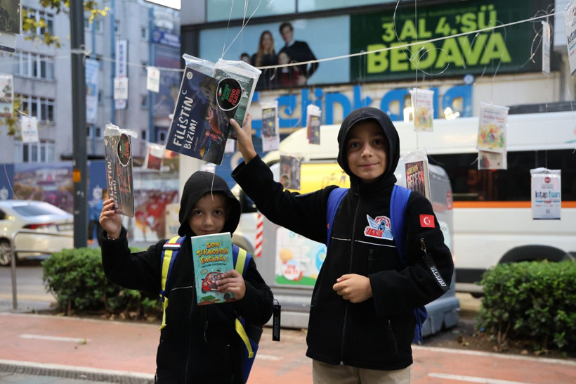 5 bin kitap toplandı; Kocaeli’de ağaçlar yeniden kitap açtı! - Resim: 4