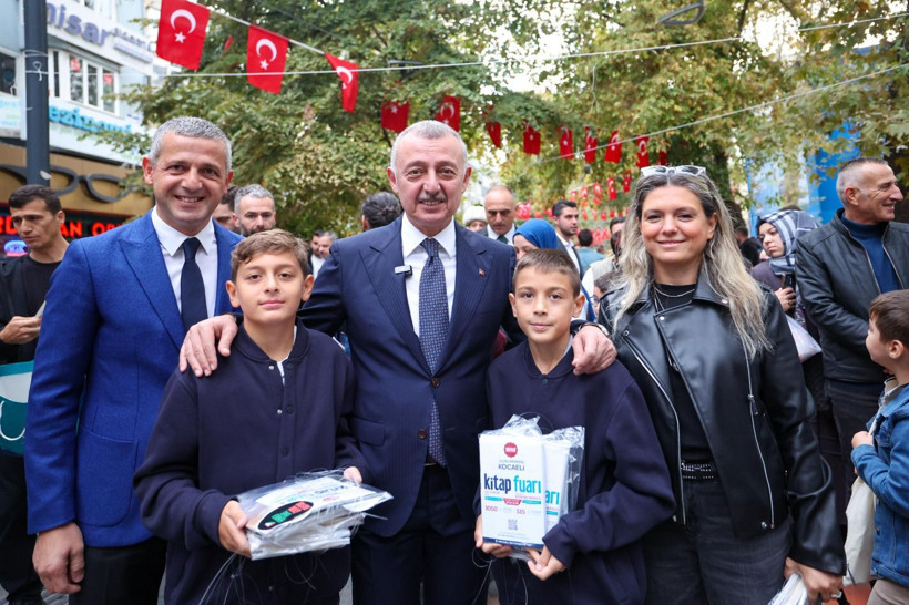 5 bin kitap toplandı; Kocaeli’de ağaçlar yeniden kitap açtı! - Resim: 6