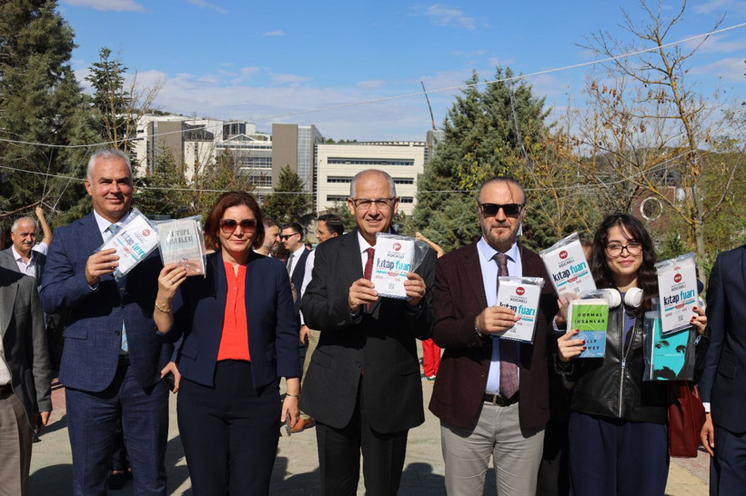 Ağaçlar bu kez Kocaeli Üniversitesi’nde kitap açtı! - Resim: 3