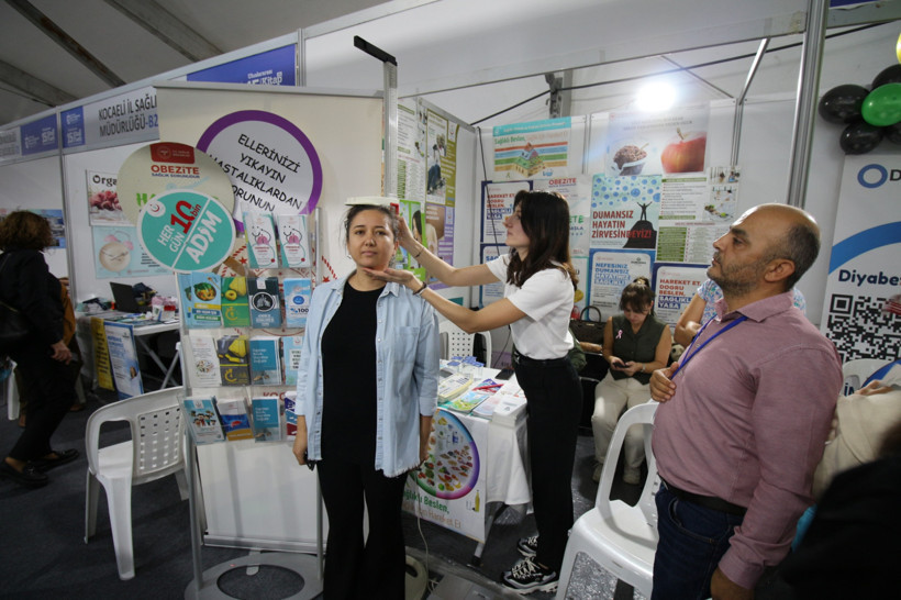 İl Sağlık Müdürlüğü, vatandaşları fuara bekliyor... Göz ölçümü, diyetisyen hizmeti, vücut analizi... - Resim : 5