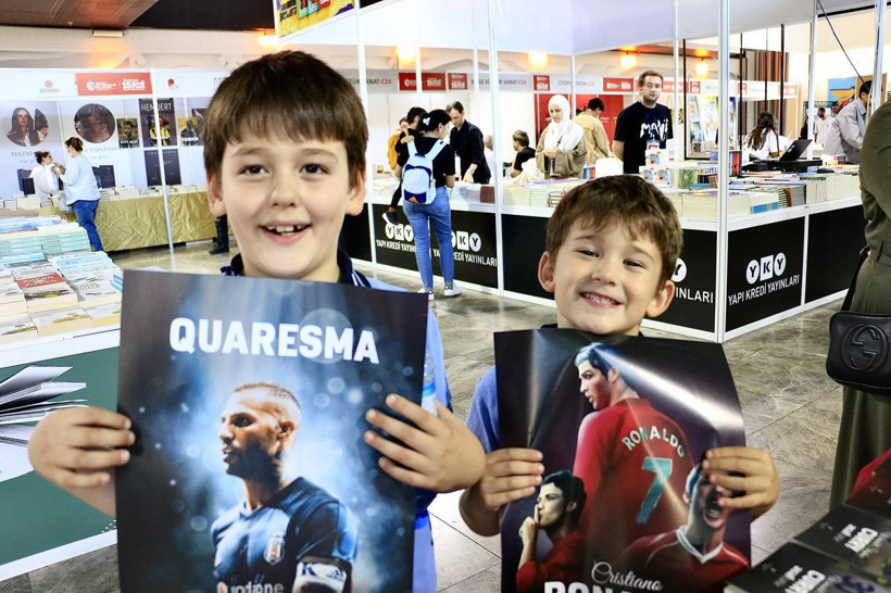 Rekabet, Kocaeli Kitap Fuarı’nda da devam ediyor - Resim : 3