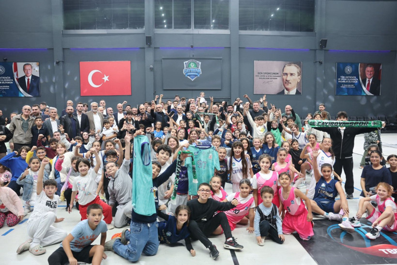 Gallinat ŞOV! Yok böyle maç! 5x5 Çayırova! “90-86” - Resim : 1