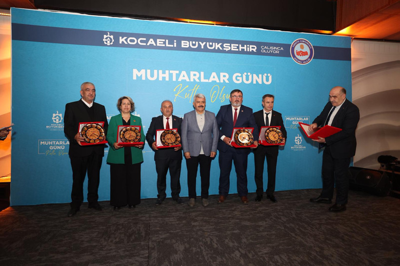 İlhami Aktaş, “Muhtarlar Günü” sebebiyle düzenlenen programa katıldı - Resim : 4