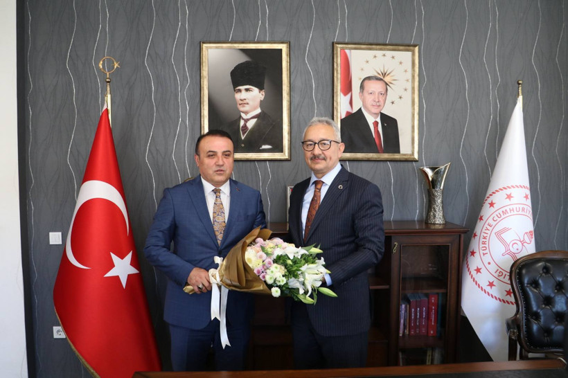 İl Milli Eğitim Müdürlüğü’nde devir teslim tamam! Akmanşen gitti, Aydın geldi - Resim : 2