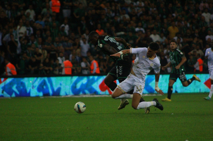 Kocaelispor - Manisa Futbol Kulübü maçı fotoğrafları "Foto Galeri - Ali Köksal" - Resim: 220