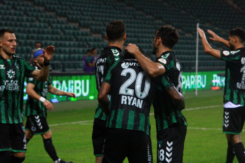 Kocaelispor - Manisa Futbol Kulübü maçı fotoğrafları "Foto Galeri - Ali Köksal" - Resim: 243
