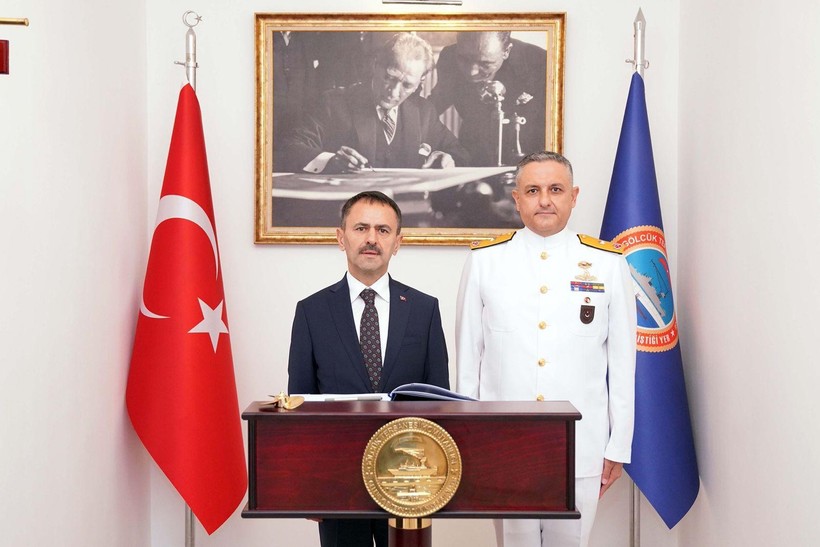 Vali Aktaş'tan Gölcük Tersane Komutanlığına ziyaret - Resim : 3