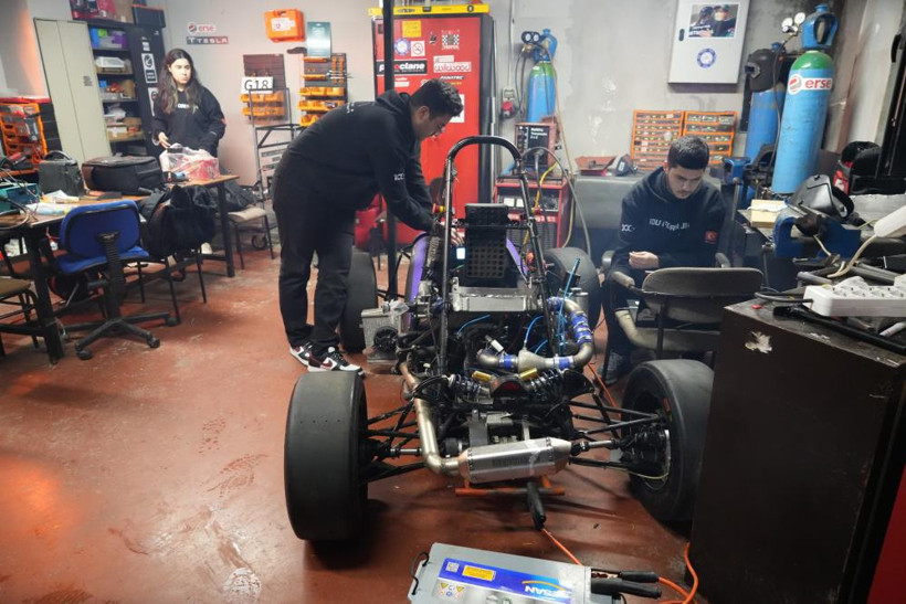 Kocaeli Üniversitesi'nin formula takımı dünya arenasında - Resim : 5