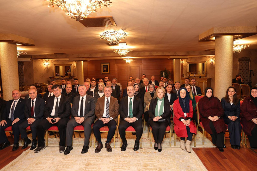 Tahir Büyükakın, Şahin Talus ve yeni yönetimini ağırladı - Resim : 1