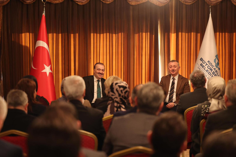 Tahir Büyükakın, Şahin Talus ve yeni yönetimini ağırladı - Resim : 2