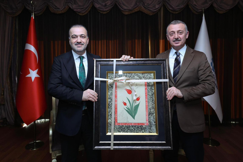Tahir Büyükakın, Şahin Talus ve yeni yönetimini ağırladı - Resim : 3