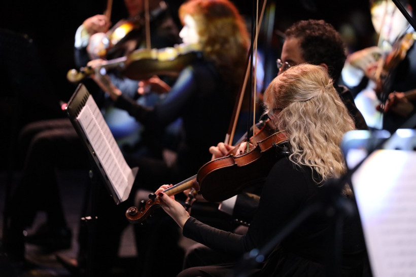 İlk kez bir Türk orkestrası, Toygar Işıklı'nın eserlerini seslendirdi - Resim : 5