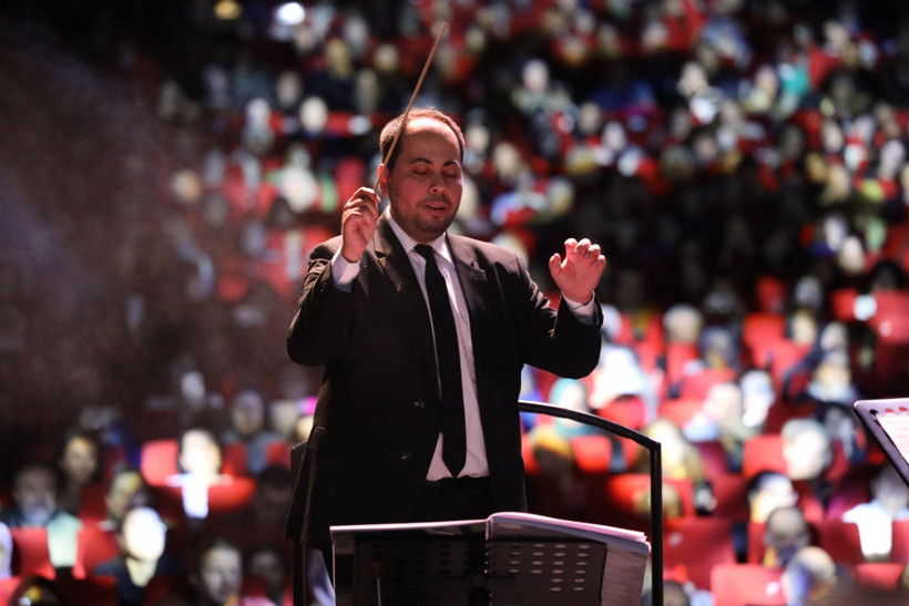 İlk kez bir Türk orkestrası, Toygar Işıklı'nın eserlerini seslendirdi - Resim : 1