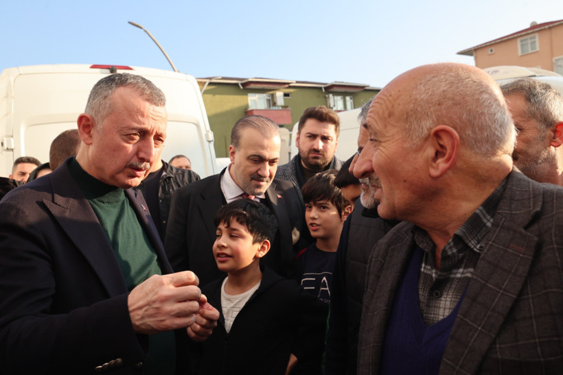 Tahir Büyükakın yılın son günü Darıca'daydı: Üstesinden hep birlikte geleceğiz - Resim : 1