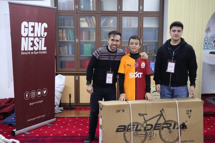 Genç Nesiller camide bir araya geldi - Resim : 1