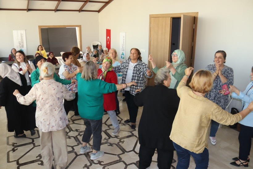 Kocaeli Haber- İzmit Belediyesi'nin yardımlarla dolu 1 yılı 