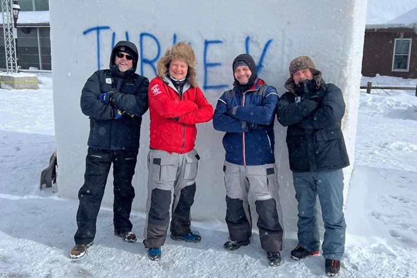 Kocaeli Üniversitesi heykel ekibi ABD’de bir eser daha gerçekleştirdi - Resim : 1