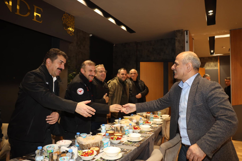 Şener Söğüt: ''“Kenti hep birlikte depreme hazırlamalıyız” - Resim : 2