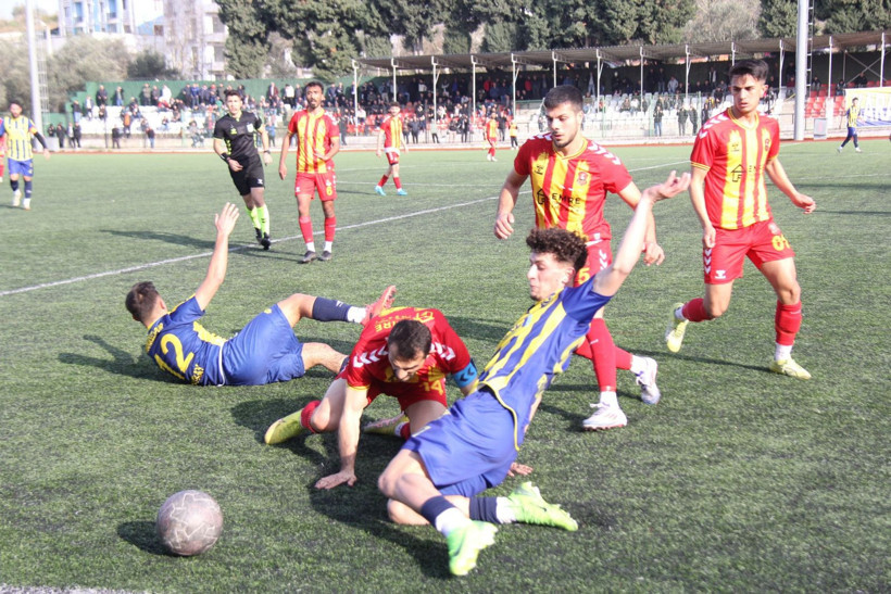 Karamürselspor'un Karasu’yu farklı devirdiği maçın fotoğrafları - Resim: 43