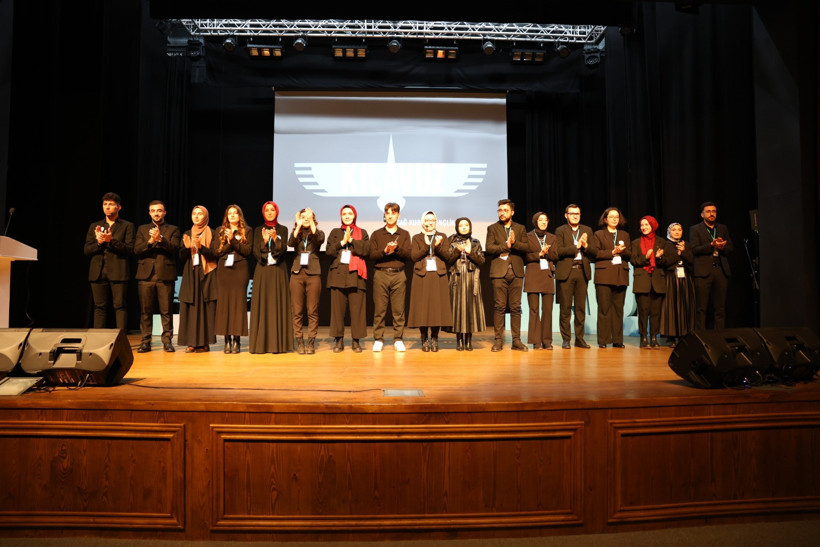 Büyükşehir Belediyesi Genel Sekreteri Dr. Hayri Baraçlı gençlerle bir araya geldi - Resim : 3