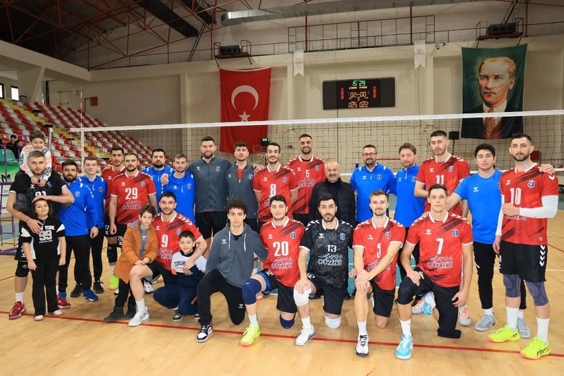 Gebze Belediyesi Voleybol Takımı'ndan farklı galibiyet: 3-0 - Resim : 2