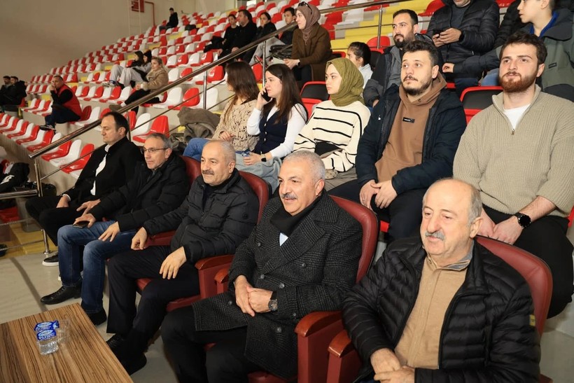 Gebze Belediyesi Voleybol Takımı'ndan farklı galibiyet: 3-0 - Resim : 3