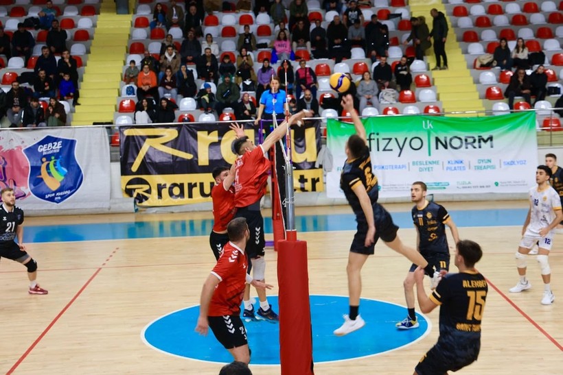Gebze Belediyesi Voleybol Takımı'ndan farklı galibiyet: 3-0 - Resim : 1